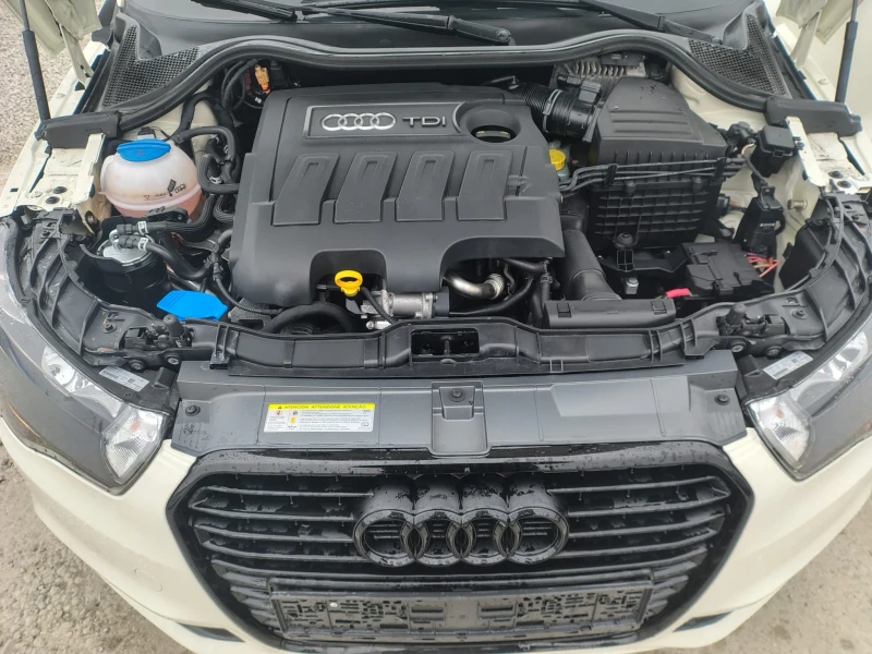 Audi A1, снимка 13 - Автомобили и джипове - 53221644