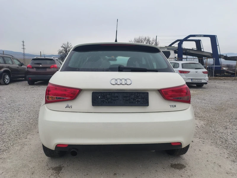 Audi A1, снимка 4 - Автомобили и джипове - 53221644