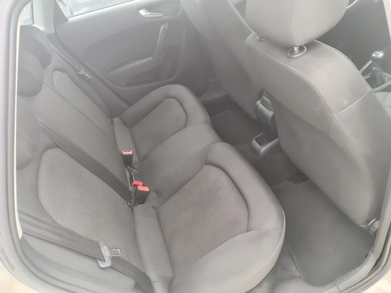 Audi A1, снимка 9 - Автомобили и джипове - 53221644