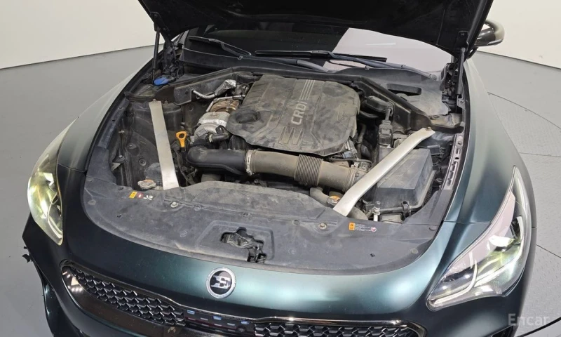 Kia Stinger, снимка 6 - Автомобили и джипове - 53238111