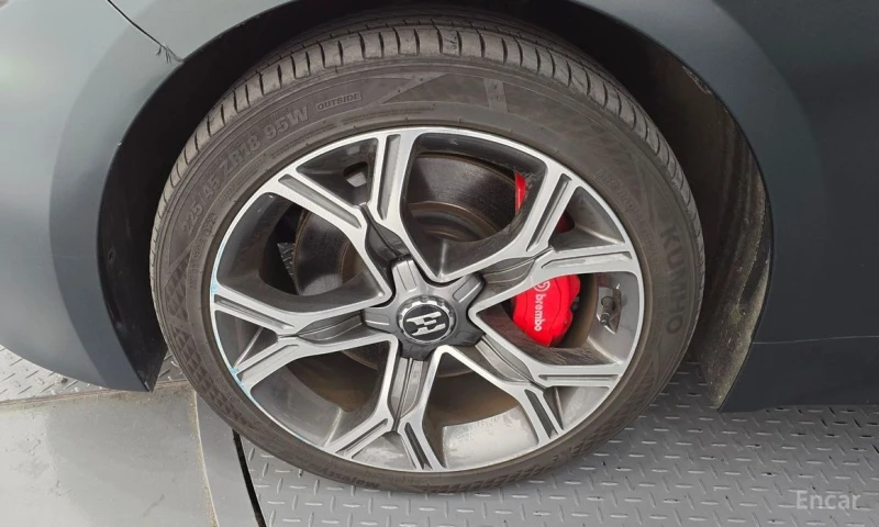 Kia Stinger, снимка 5 - Автомобили и джипове - 53238111