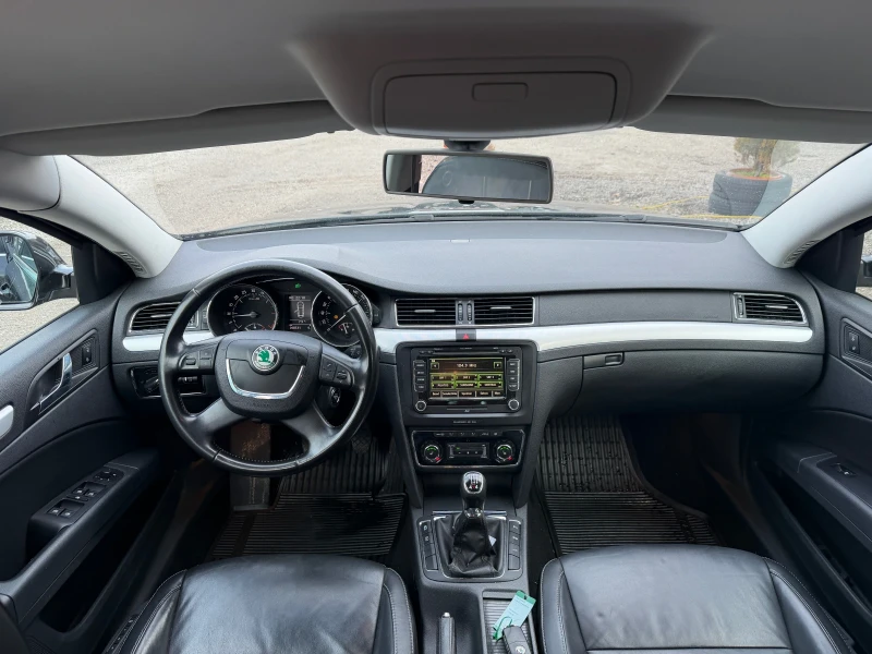 Skoda Superb 2.0TDI 170кс 4х4 Elegance, снимка 12 - Автомобили и джипове - 53244784