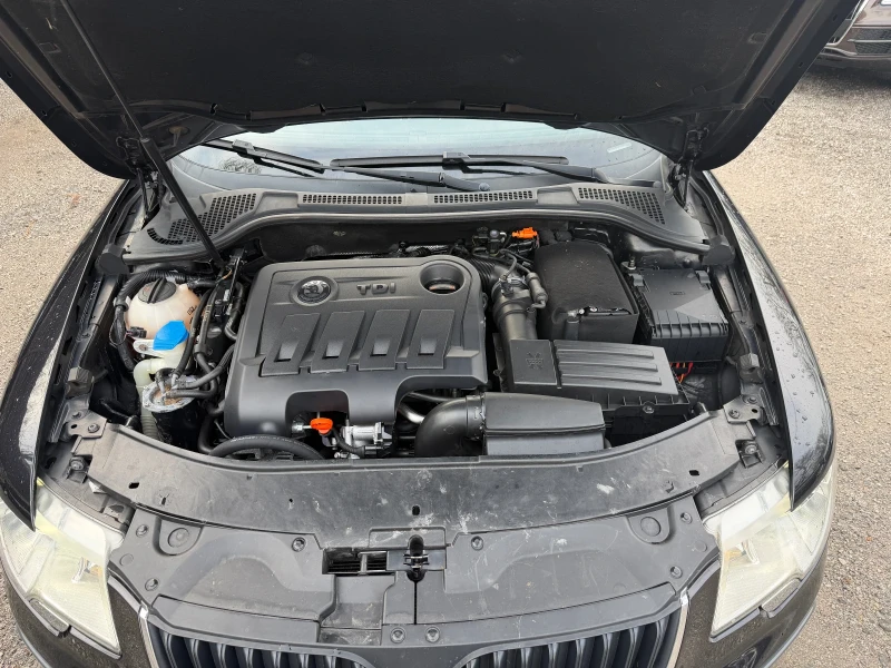 Skoda Superb 2.0TDI 170кс 4х4 Elegance, снимка 9 - Автомобили и джипове - 53244784