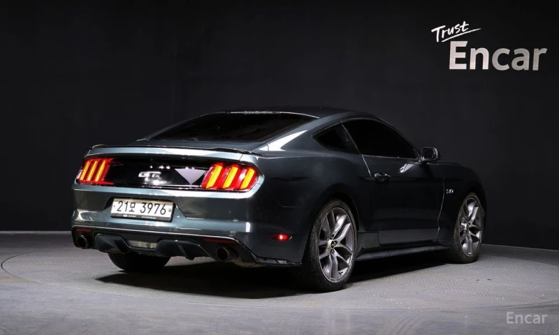 Ford Mustang, снимка 2 - Автомобили и джипове - 53277343