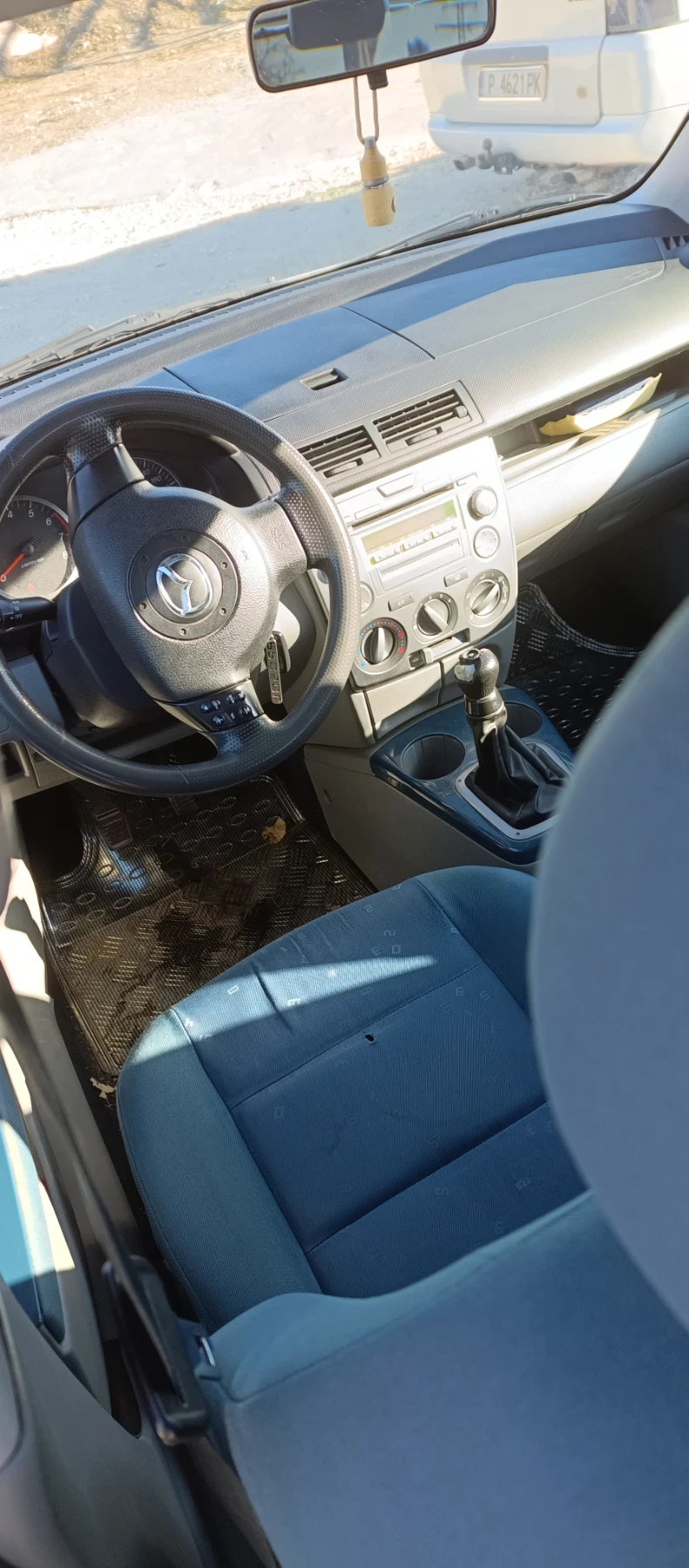 Mazda 2 1.4, снимка 3 - Автомобили и джипове - 47859853