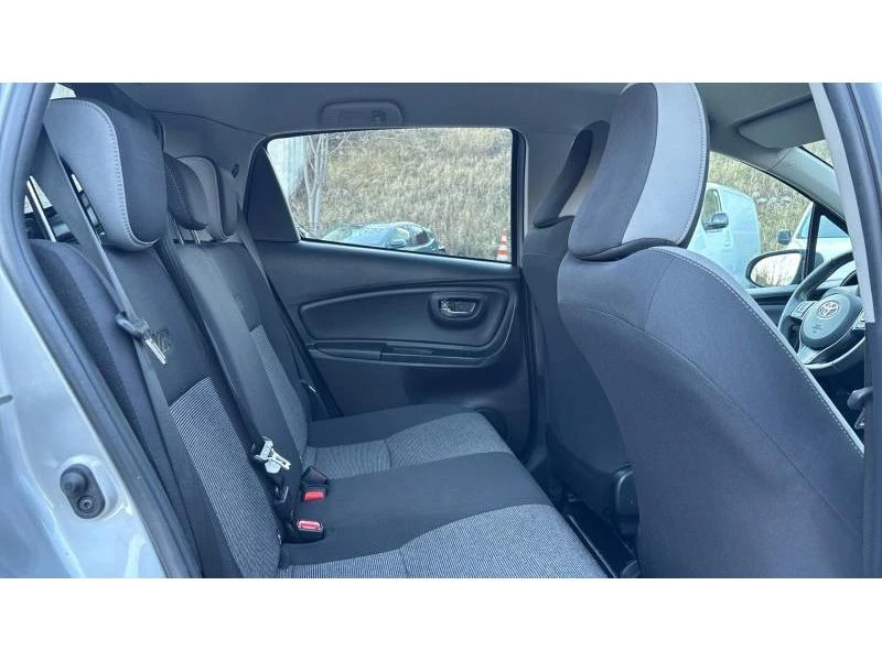 Toyota Yaris 1.5P CVT LUNA, снимка 7 - Автомобили и джипове - 53118759