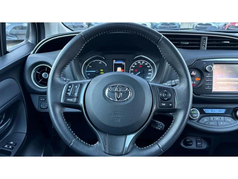 Toyota Yaris 1.5P CVT LUNA, снимка 13 - Автомобили и джипове - 53118759