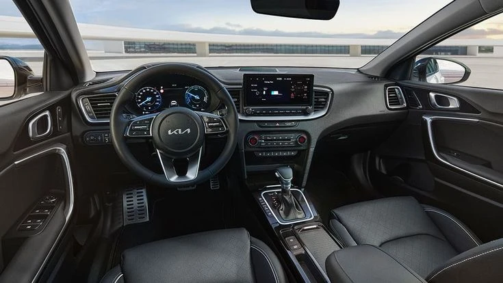 Kia Ceed GT Line 1.5 Бензин Автомат, снимка 10 - Автомобили и джипове - 56113678