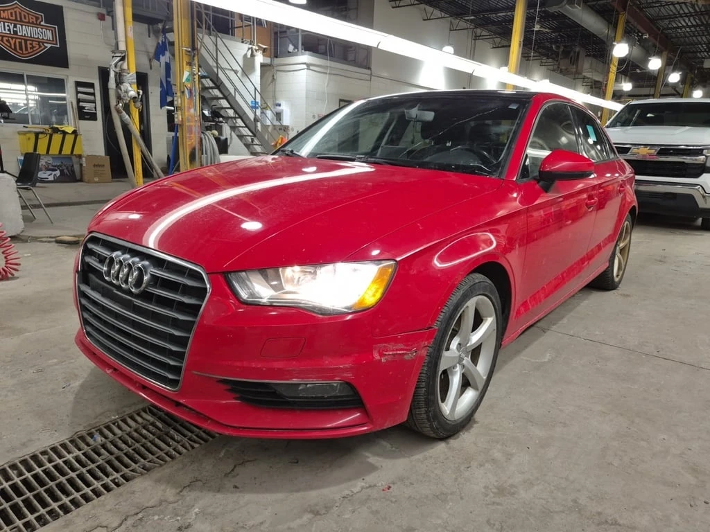 Audi A3 2016 * 2.0T PREMIUM * CARFAX * ОТ ПРЕДСТАВИТЕЛСТВО, снимка 1