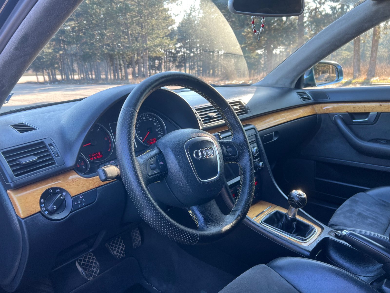 Audi A4 Б7 - изображение 1
