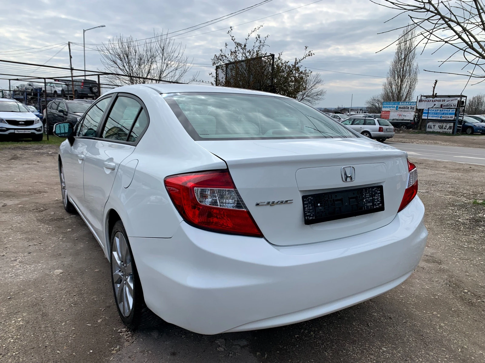 Honda Civic 1.8i АВТОМАТИК  - изображение 3