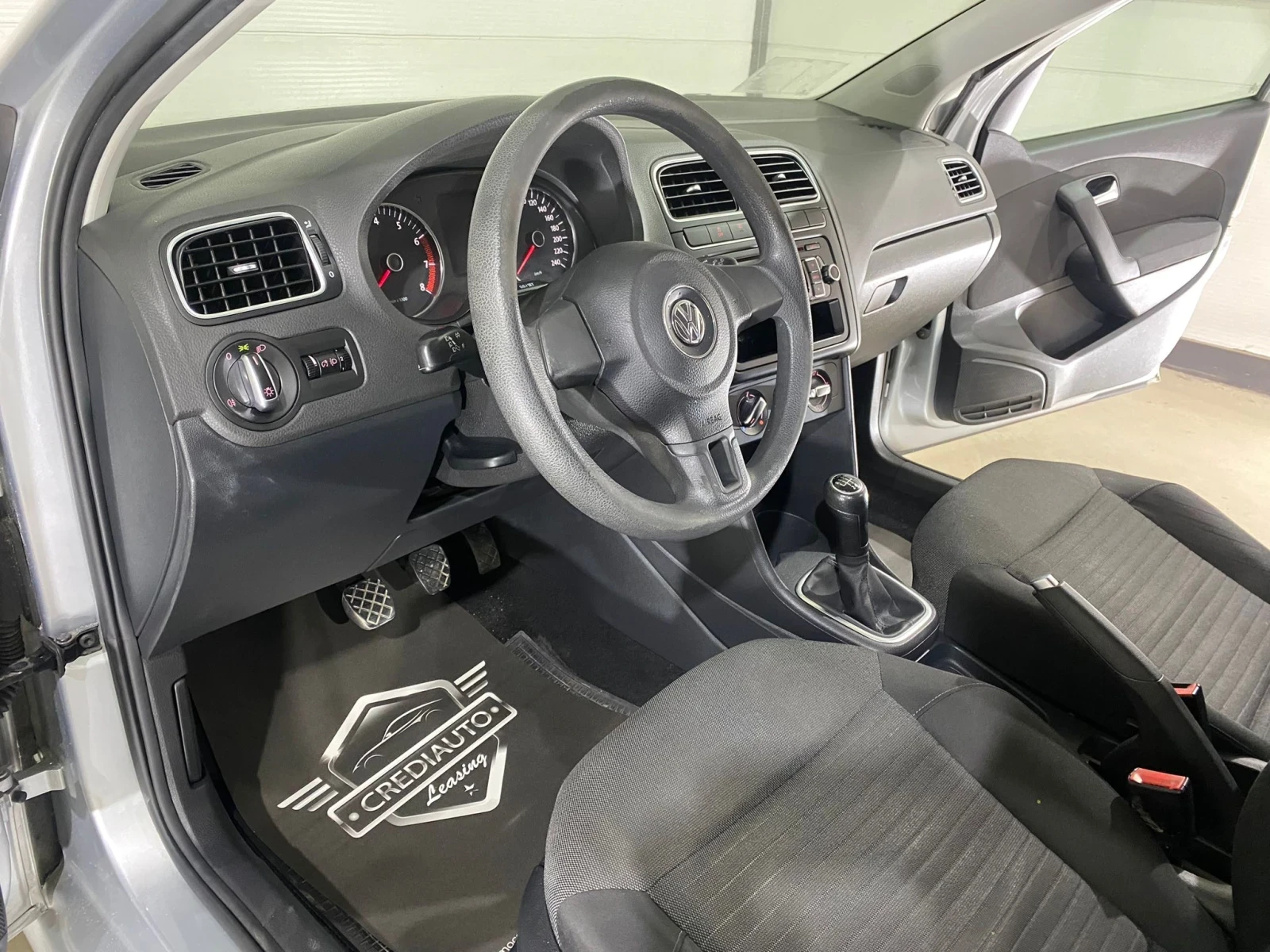VW Polo 1.2 - изображение 7