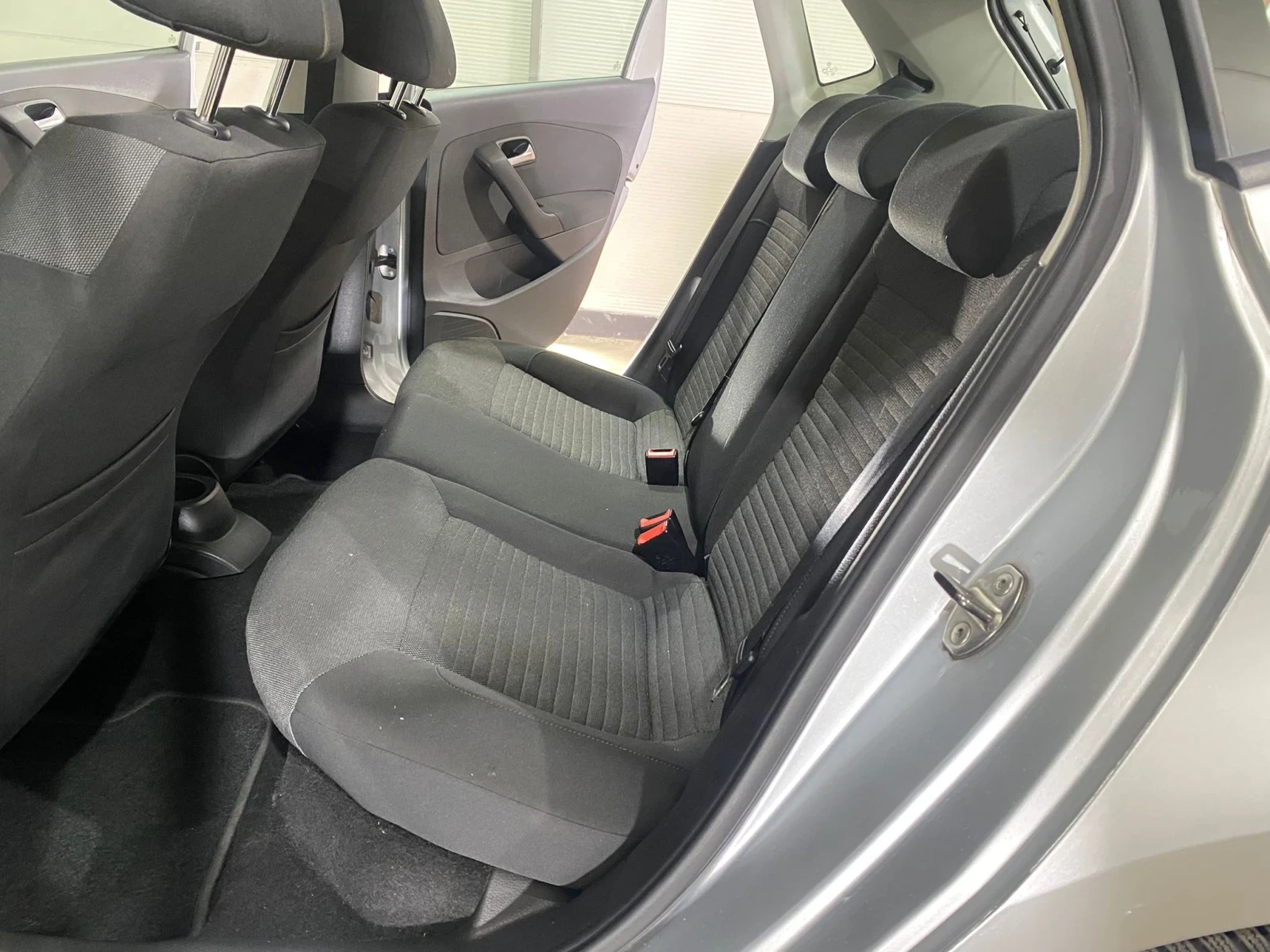 VW Polo 1.2 - изображение 10