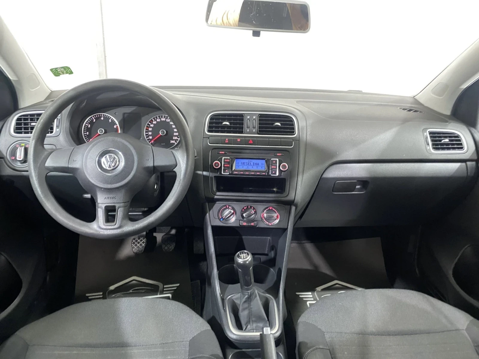 VW Polo 1.2 - изображение 8