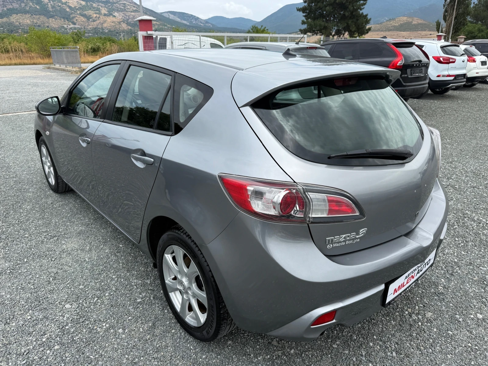 Mazda 3 (KATO НОВА) - изображение 8