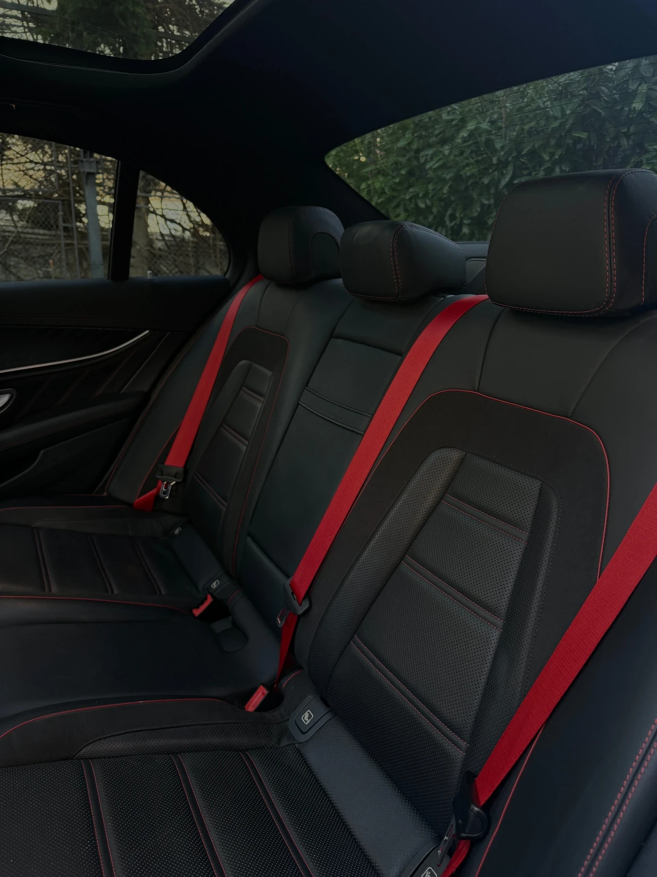 Mercedes-Benz E 53 AMG * Възможност за лизинг * , снимка 15 - Автомобили и джипове - 51301500