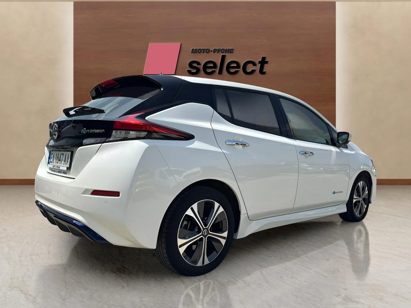 Nissan Leaf  40 KWh - изображение 7