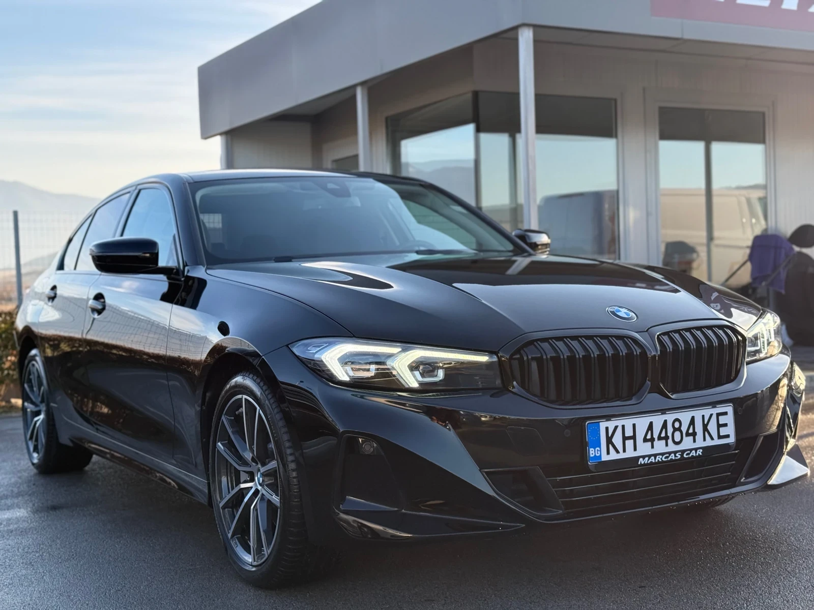 BMW 330 3.0XDrive* HYBRID* HARMAN/KARDON* ТОП * * *  - изображение 3