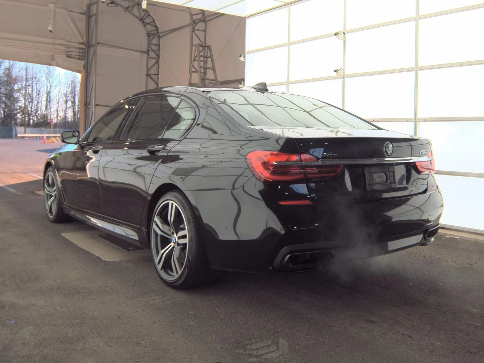 BMW 750 i xDrive M SPORT LINE - изображение 6