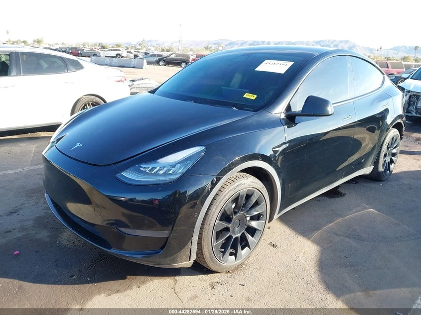 Tesla Model Y Long Range AWD, снимка 2 - Автомобили и джипове - 54169777