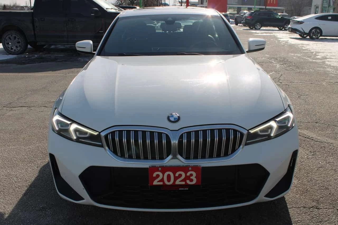 BMW 330 xDrive  M SPORT CARFAX, снимка 2 - Автомобили и джипове - 54455248