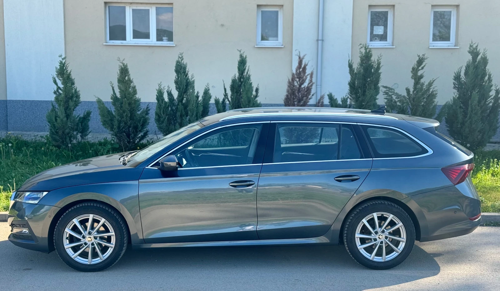 Skoda Octavia 2.0 150/DSG/MATRIX/FULL/Обслужен двигател, снимка 4 - Автомобили и джипове - 54455696