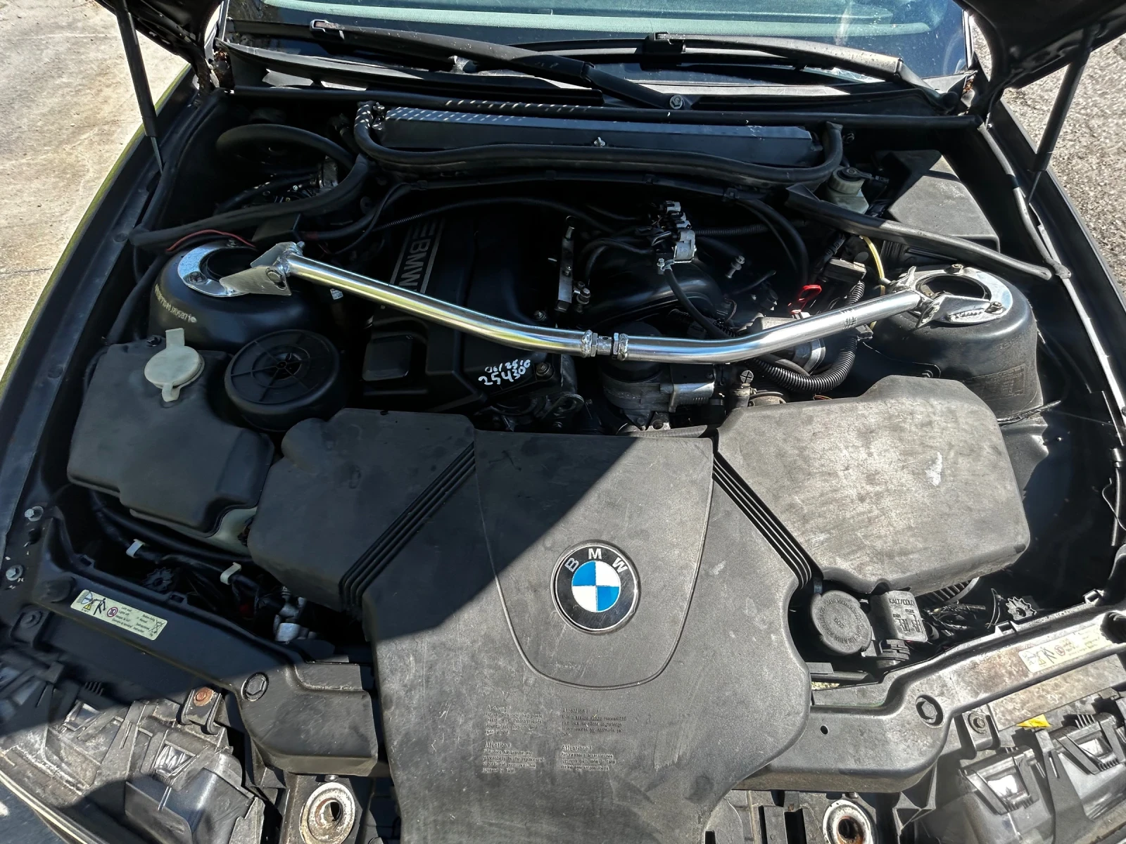 BMW 318 2.0 газ, снимка 7 - Автомобили и джипове - 54599156