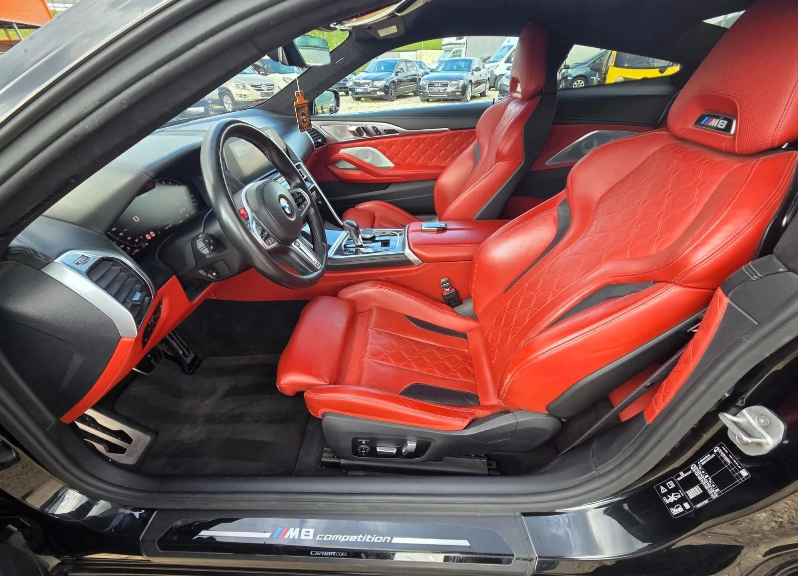 BMW M8 Competition, снимка 5 - Автомобили и джипове - 54761459