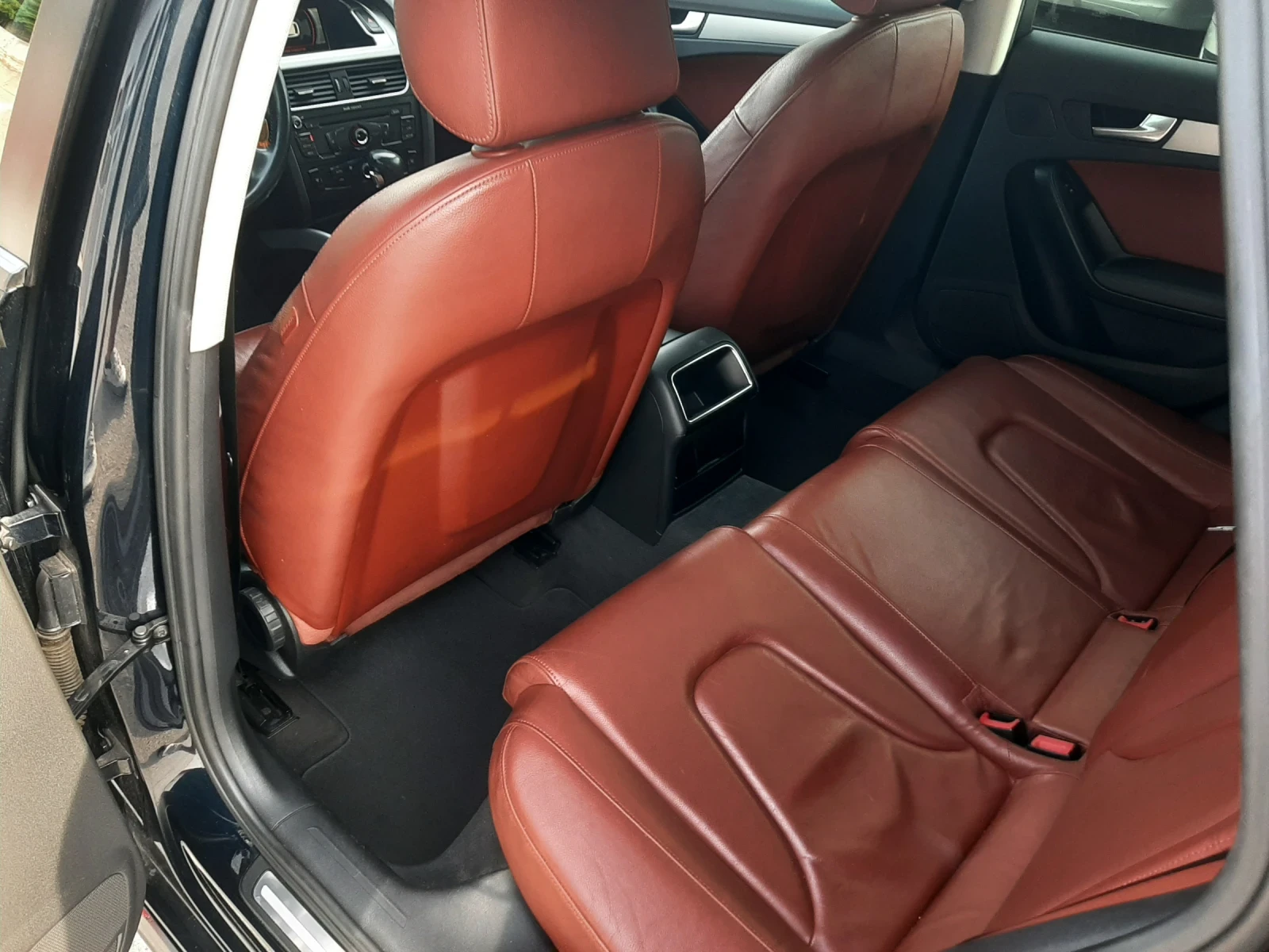 Audi A4 2.0TDI AUTOMATIC КОЖА, снимка 14 - Автомобили и джипове - 54947881