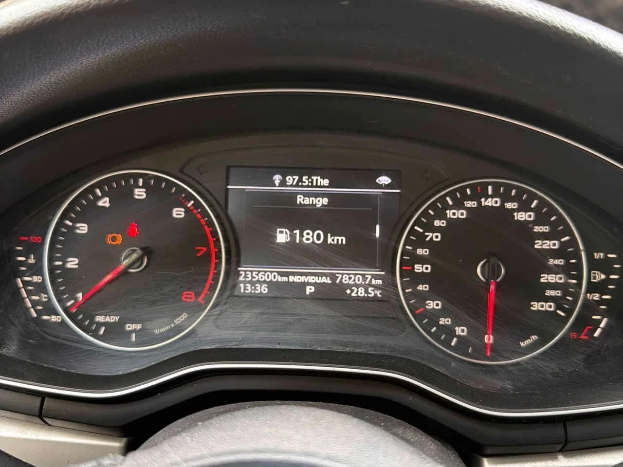 Audi A5 QUATTRO * ПАНОРАМА* КЛИП НА КОЛАТА* , снимка 8 - Автомобили и джипове - 55687676
