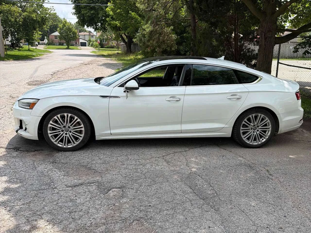 Audi A5 QUATTRO * ПАНОРАМА* КЛИП НА КОЛАТА* , снимка 3 - Автомобили и джипове - 55687676