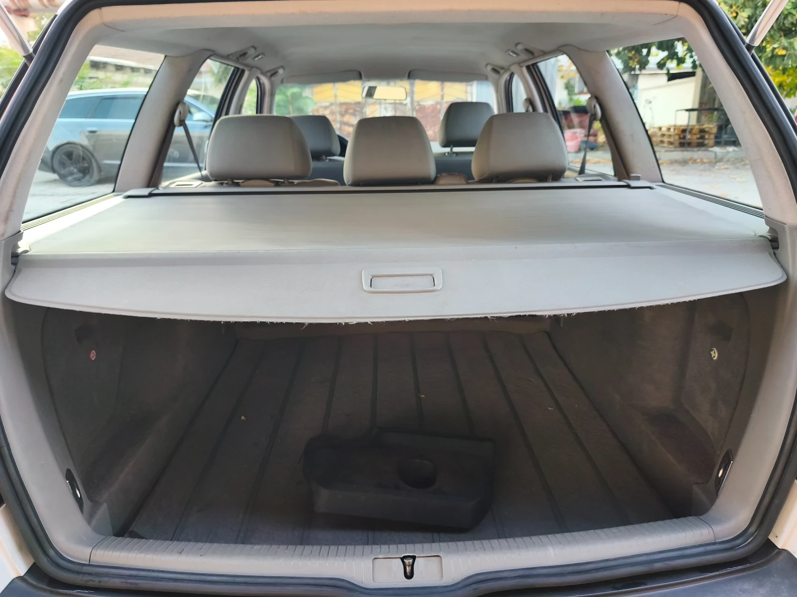 VW Golf 1.9 SDI, снимка 11 - Автомобили и джипове - 55879565