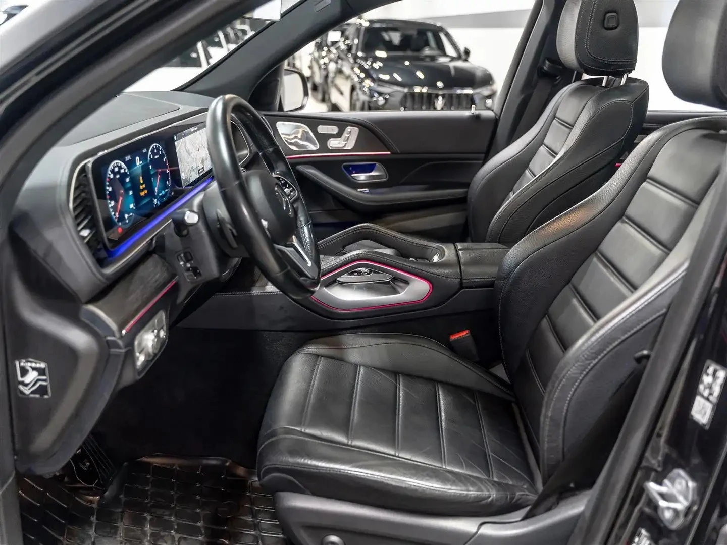 Mercedes-Benz GLE 450 AMG PK* NIGHT PK* 360* DIS* PANO* AIRMATIC* КРАЙНА, снимка 6 - Автомобили и джипове - 56239603
