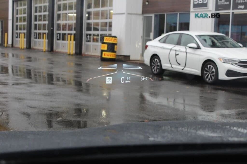 BMW iX xDrive* 40* �����* ������* HEADUP* ����* �������*  | Mobile.bg � ����������� 14