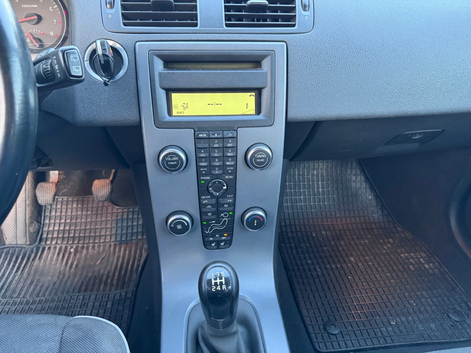 Volvo C30 1, 6 I 100 PS | Mobile.bg � ����������� 10