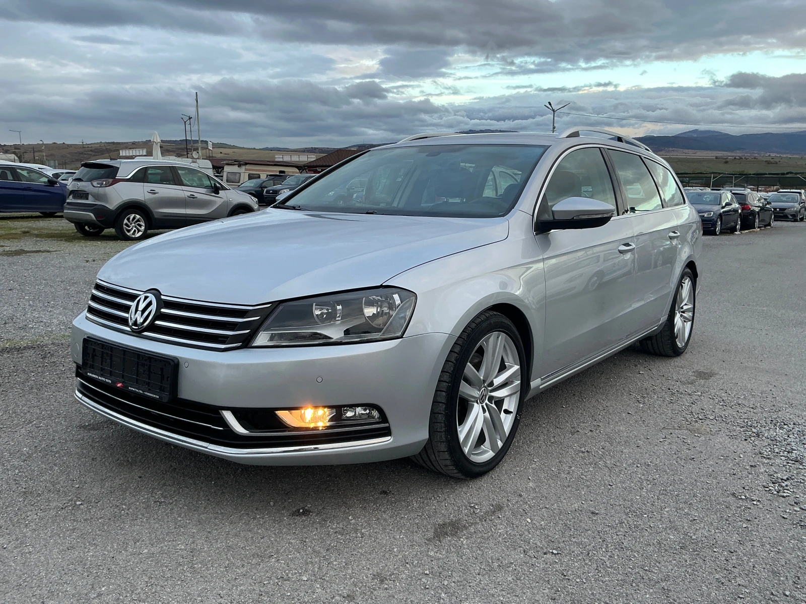 VW Passat 2.0 TDI , снимка 2 - Автомобили и джипове - 56729431