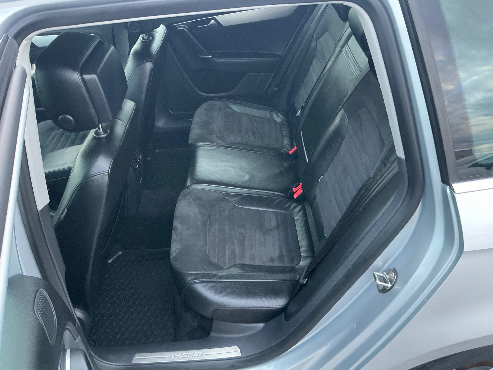 VW Passat 2.0 TDI , снимка 14 - Автомобили и джипове - 56729431