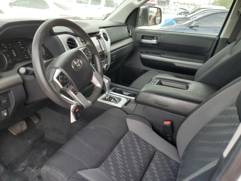 Toyota Tundra CREWMAX SR5 AWD, снимка 8 - Автомобили и джипове - 52749822