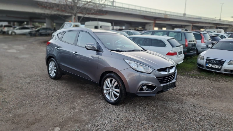Hyundai IX35 2.0 DIZEL 136кс. 4×4, снимка 2 - Автомобили и джипове - 52797483