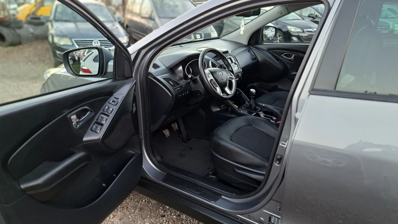Hyundai IX35 2.0 DIZEL 136кс. 4×4, снимка 5 - Автомобили и джипове - 52797483