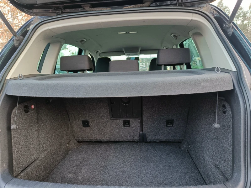 VW Tiguan 2.0 BARTER 140, снимка 12 - Автомобили и джипове - 52857783