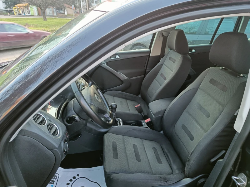 VW Tiguan 2.0 BARTER 140, снимка 9 - Автомобили и джипове - 52857783