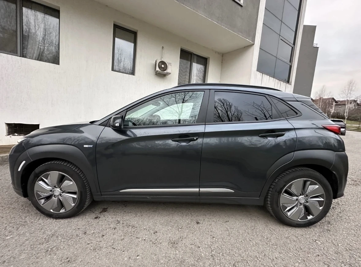 Hyundai Kona PREMIUM / 64KW - изображение 4