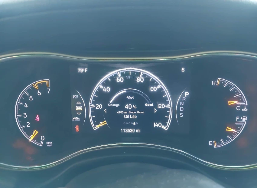 Jeep Grand cherokee OVERLAND 5.7 HEMI* Обдух* 8ZF* Въздух* Пано*  - изображение 8