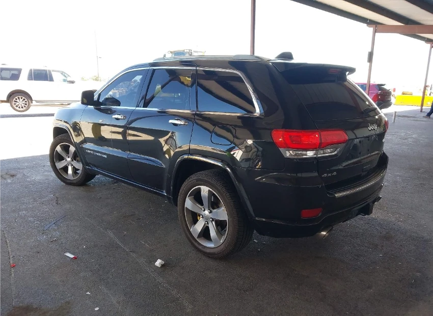 Jeep Grand cherokee OVERLAND 5.7 HEMI* Обдух* 8ZF* Въздух* Пано*  - изображение 3