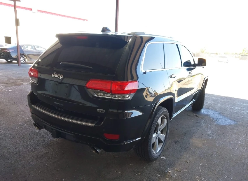 Jeep Grand cherokee OVERLAND 5.7 HEMI* Обдух* 8ZF* Въздух* Пано*  - изображение 5