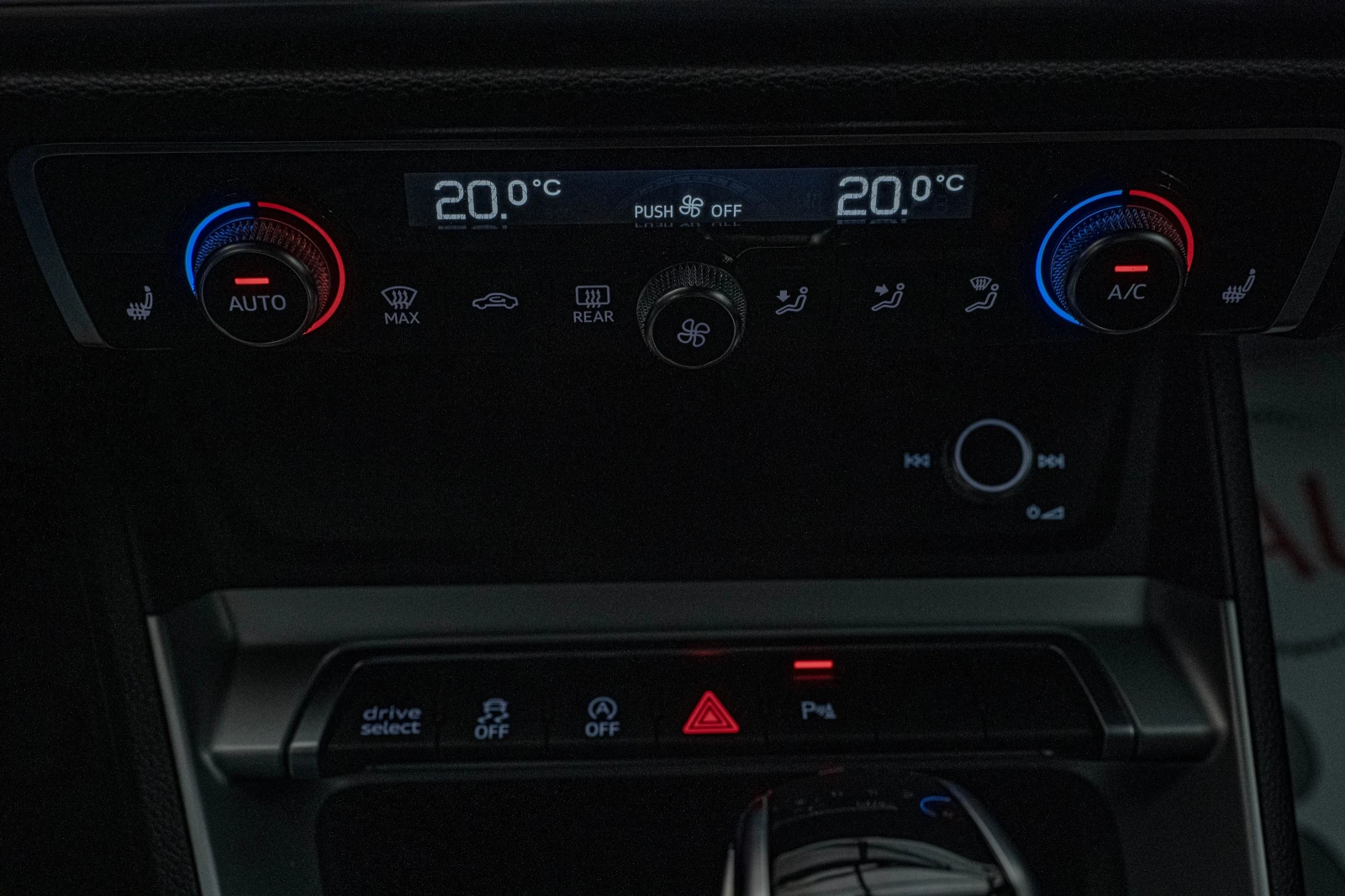 Audi Q3 35TFSI/Virtual/SideAssist/LaneAssist | Mobile.bg   13