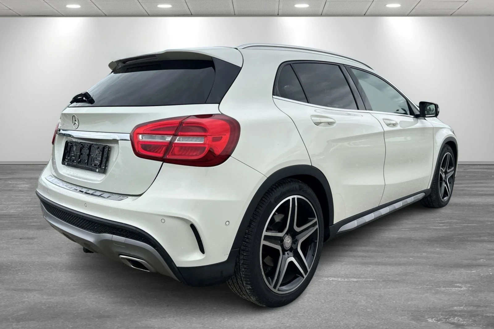 Mercedes-Benz GLA 220 d | 170кс | Автоматик | 4x4 | AMG пакет | Панорама - изображение 4