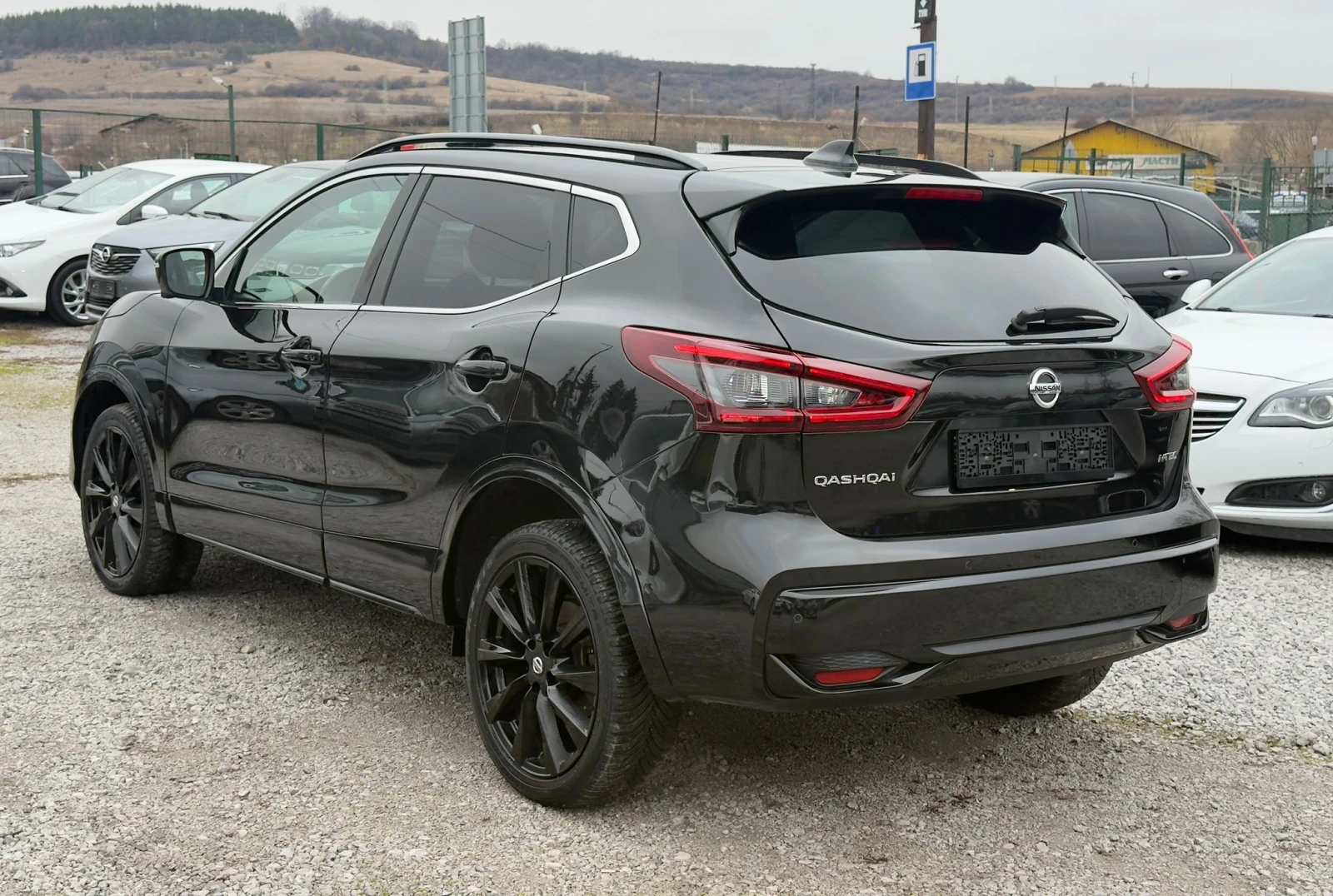 Nissan Qashqai 1.7DCI* TEKNA PLUS* DISTR* PANO* NAVI+ CAMERA-360* - изображение 6