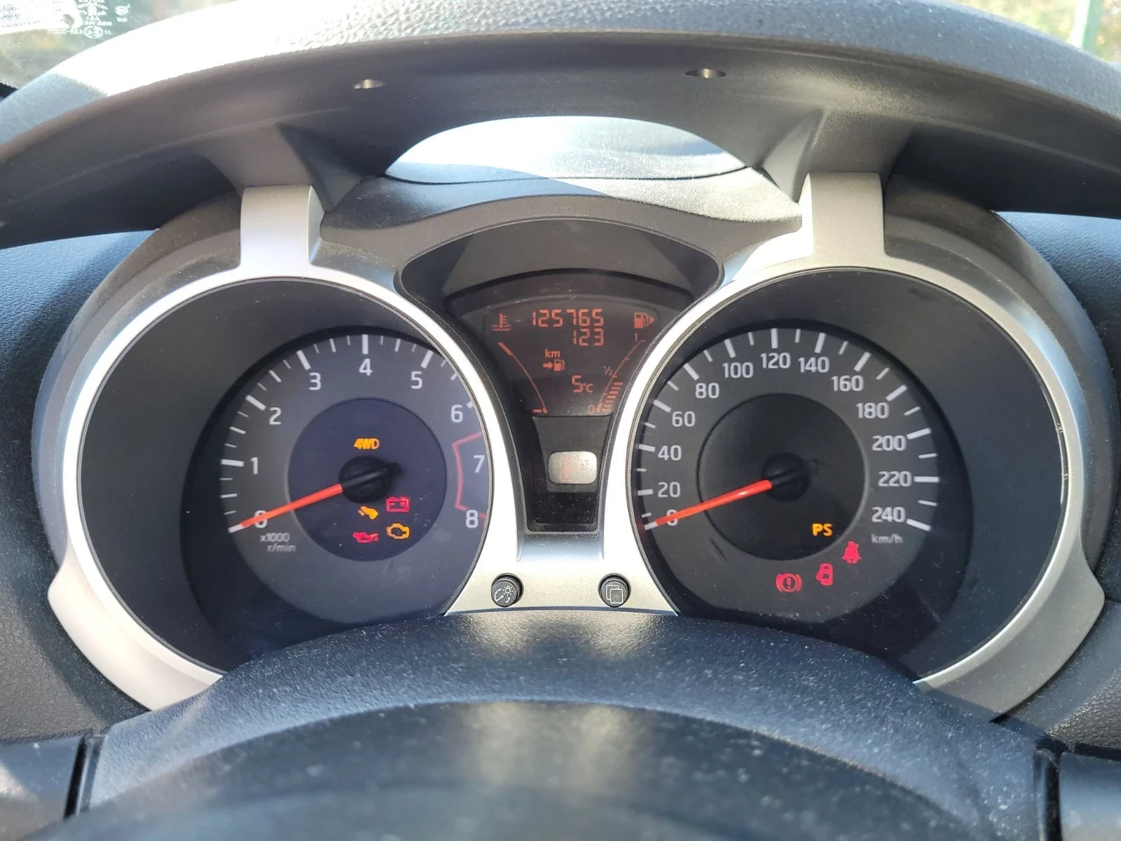 Nissan Juke, снимка 6 - Автомобили и джипове - 54257348